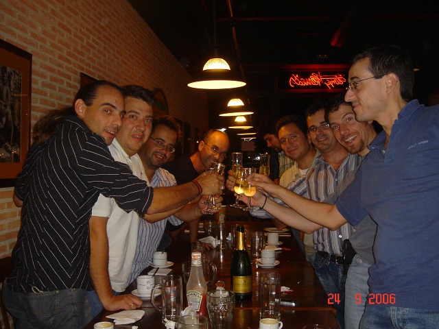 16 Brindis En El De Antonio Roma